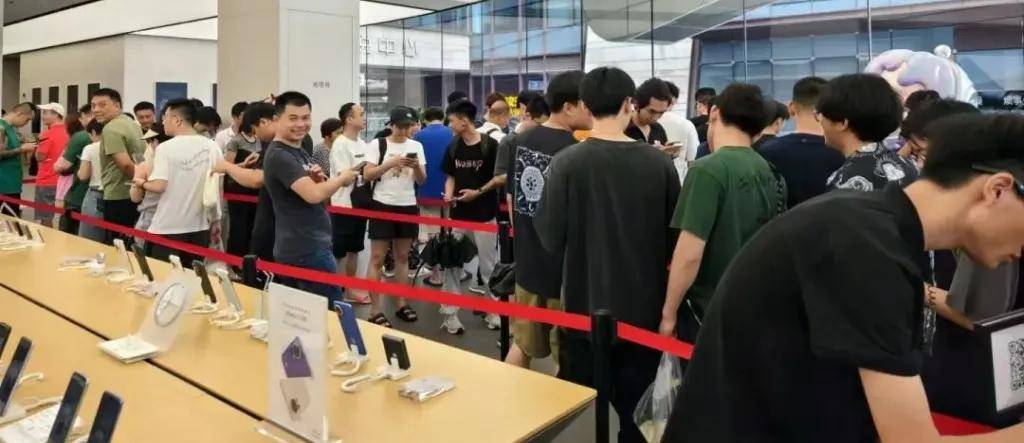 华为三折屏的意义，就是没有意义