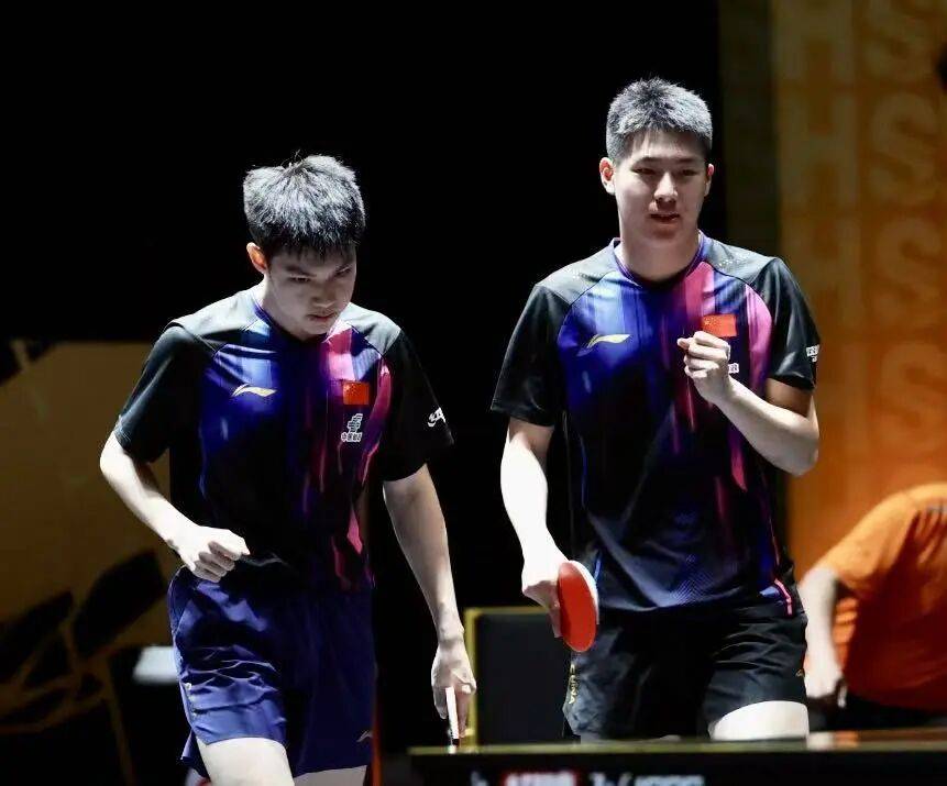 国乒提前锁定混双冠军，男、女双打各有3对进4强 | WTT中国大满贯双打