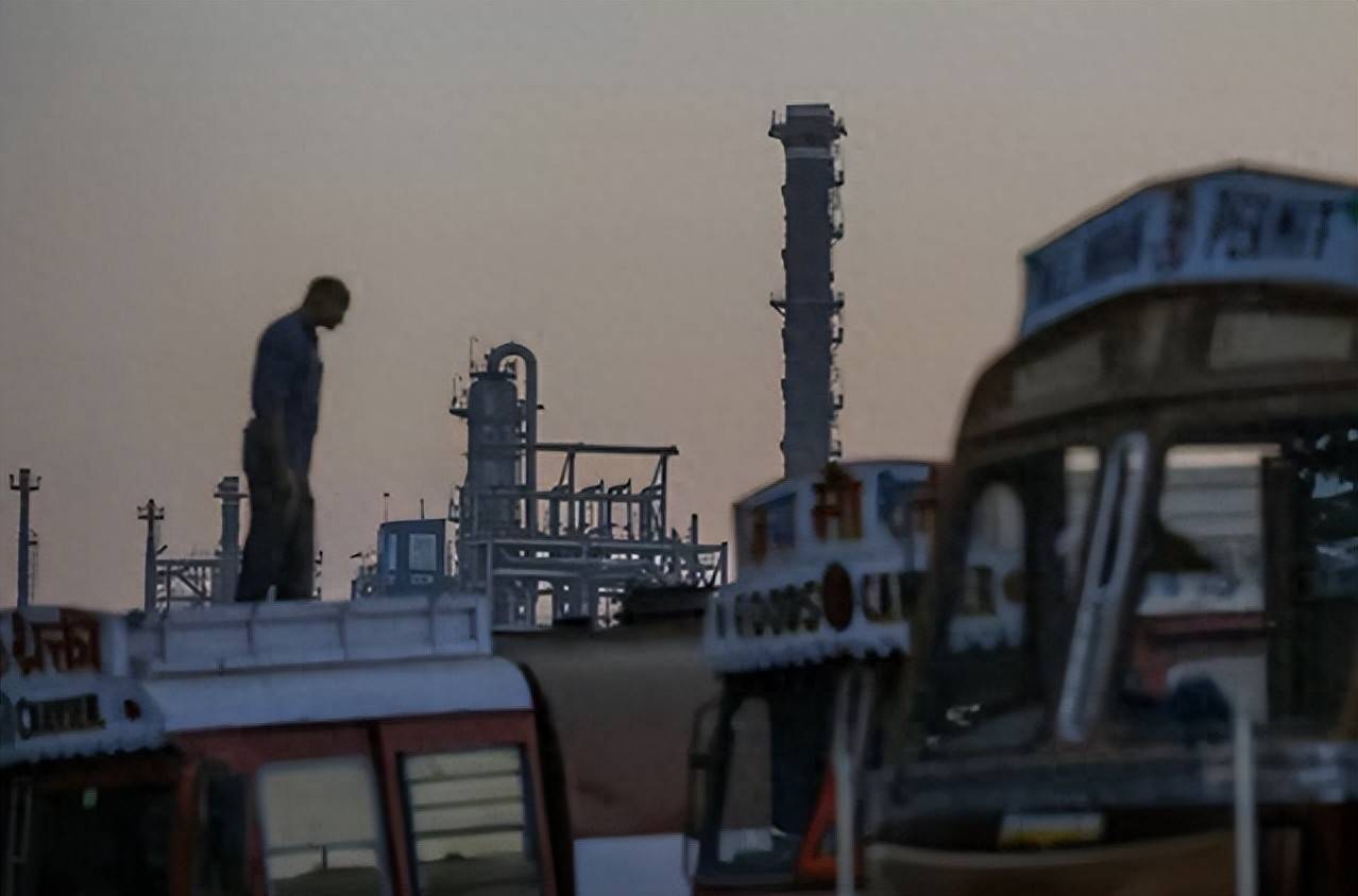 俄罗斯勒令用人民币结算,莫迪政府老老实实照办,彻底放弃了挣扎