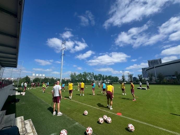 中超领头羊开启争冠冲刺 3名U22国脚缺阵队长低调表态