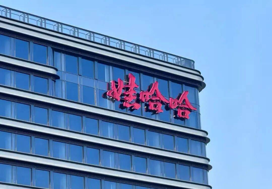 娃哈哈“内战”打到了最残酷的时候，宗馥莉这次腹背受敌