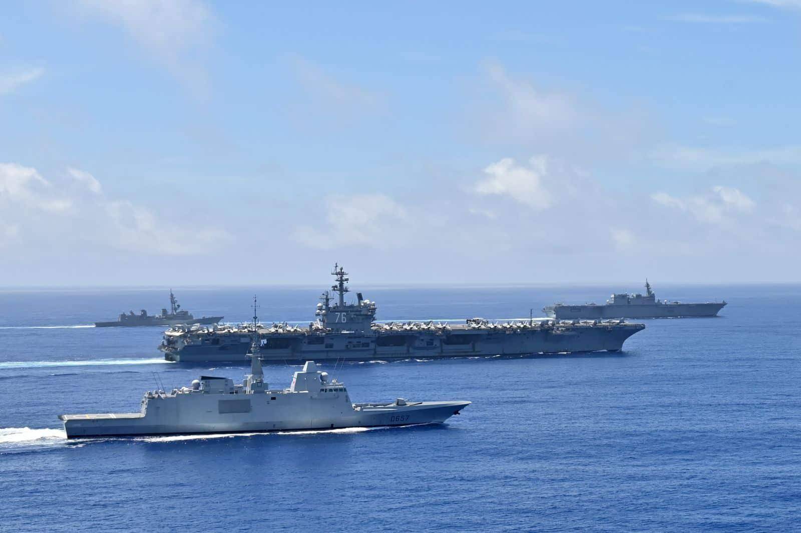 美媒公开中国轰炸计划:日本敢走错半步,我们万枚导弹雨包大饺子