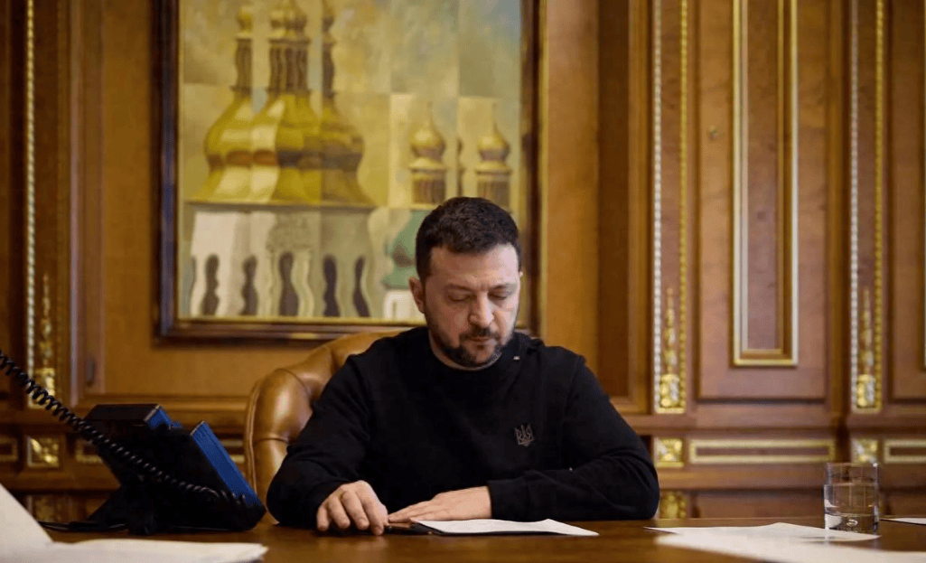 泽连斯基嘲讽俄罗斯，打了这么久，乌克兰两大要塞仍然屹立不倒！