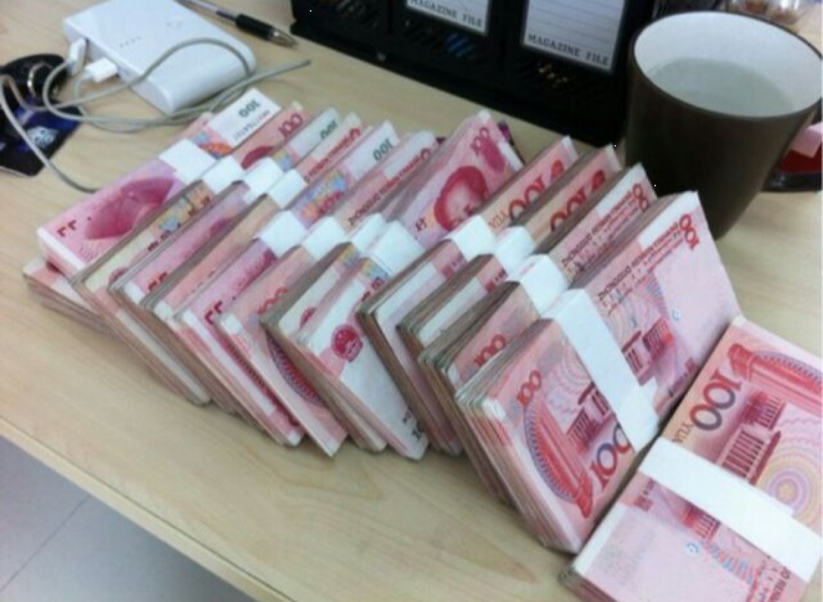 美艳的理财(美丽的理财专员续集)